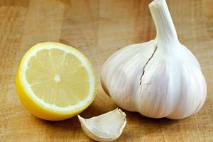 the treatment of varicose veins absorber garlic and lemon